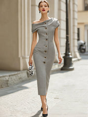 Asymetrické midišaty bodycon s odhalenými rameny a knoflíky
