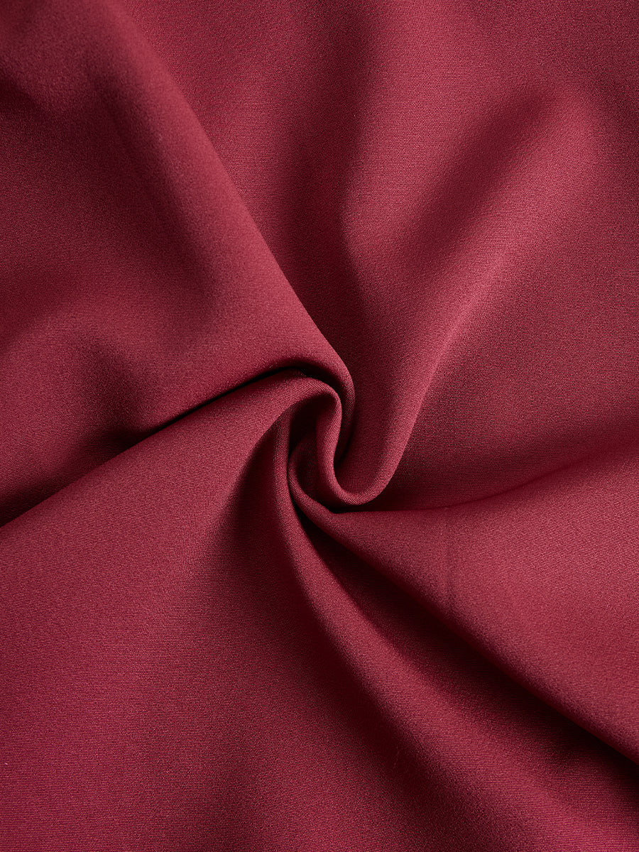 Elegantní midišaty s límečkem a páskem na knoflíky