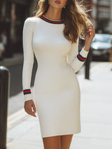 Bodycon šaty z žebrovaného úpletu v barvě slonové kosti s páskem